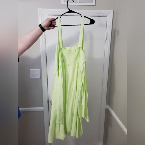 Lime green ava and Viv 2x dress - Picture 2 of 3